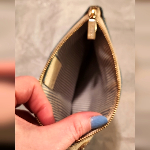 VINTAGE Celine Light Denim Pouch 7.5" X 4. 25" - Picture 9 of 12